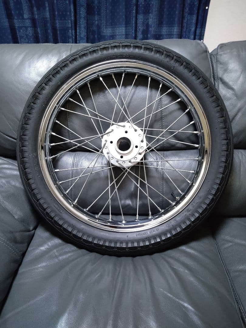 旧CB400FOUR 　旧ヨンフォア　19インチカスタムホイール＆タイヤ