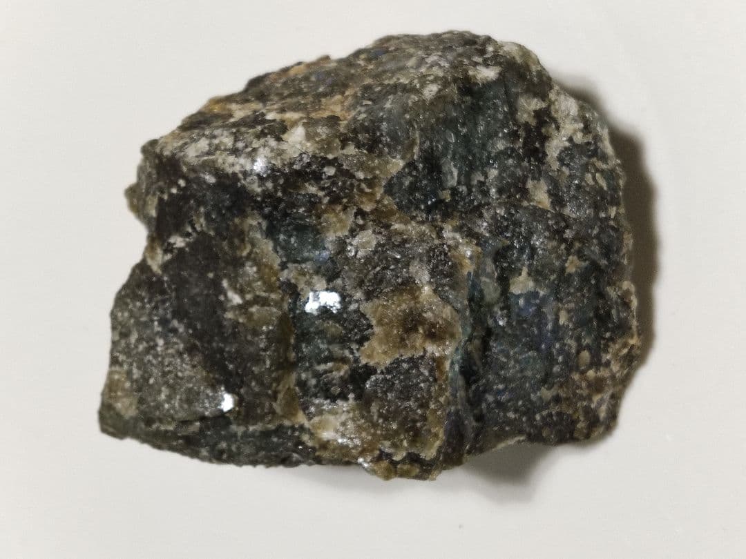 パワーストーン　天然石　原石　ラブラドライト　615g　No.88