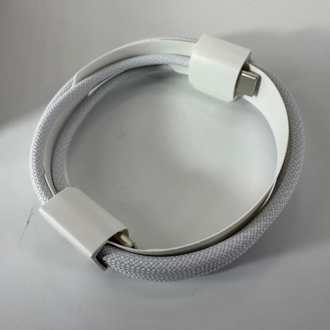 正規品 Apple airpods pro2 第二世代 USB-C 純正 本体