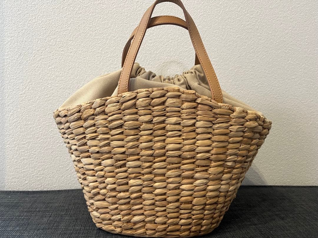 刺繍デザインのストローバッグ　カゴバッグ