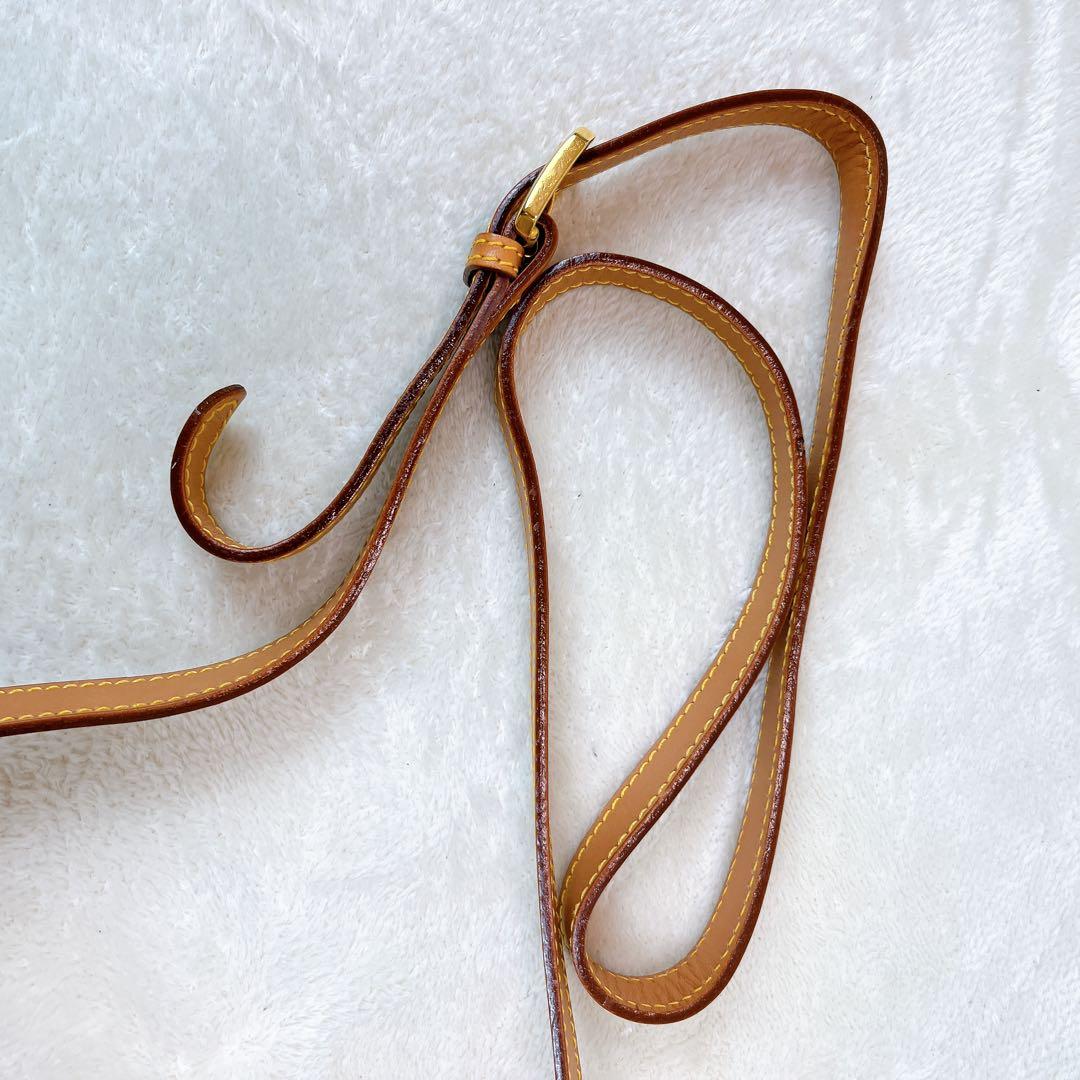 新品✨プリマクラッセ　ショルダーバッグ　世界地図柄　レザー　斜め掛け