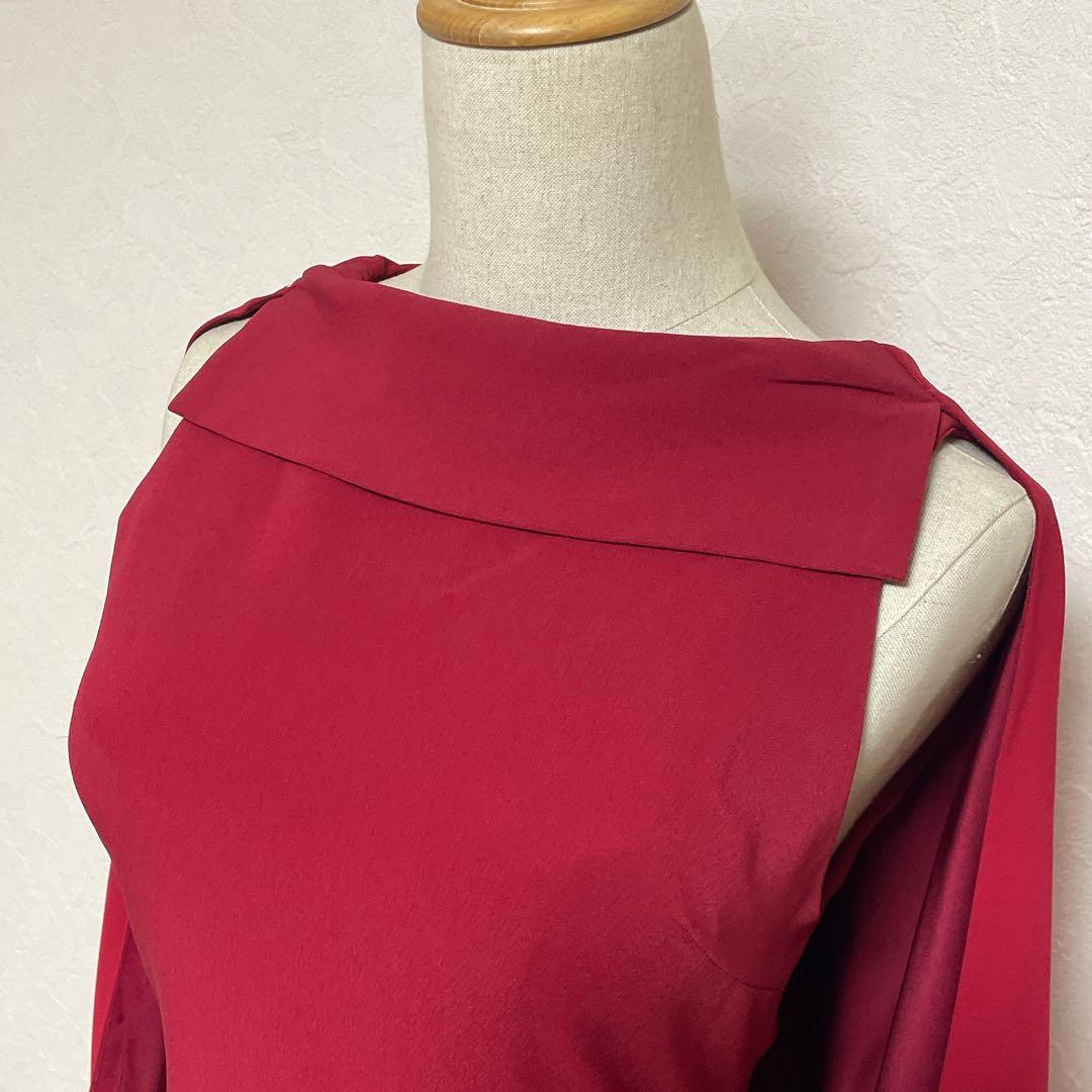 【美品】アリスアンドオリビア オフショルダーケープ付タイトワンピース M 赤