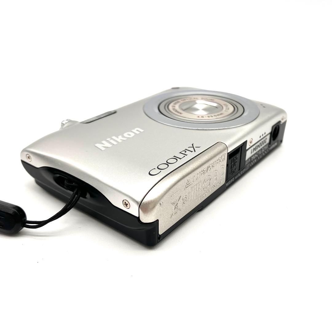 Nikon COOLPIX A100 シルバー
