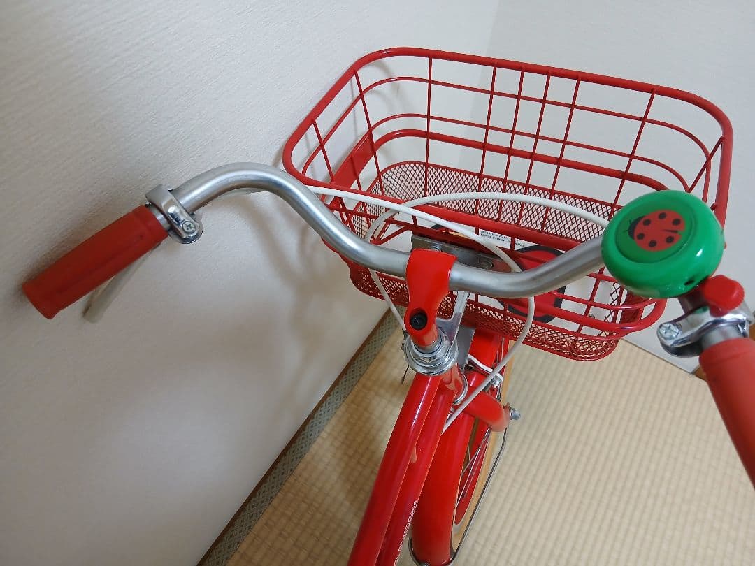 ハローキティ 子供用自転車 赤と白