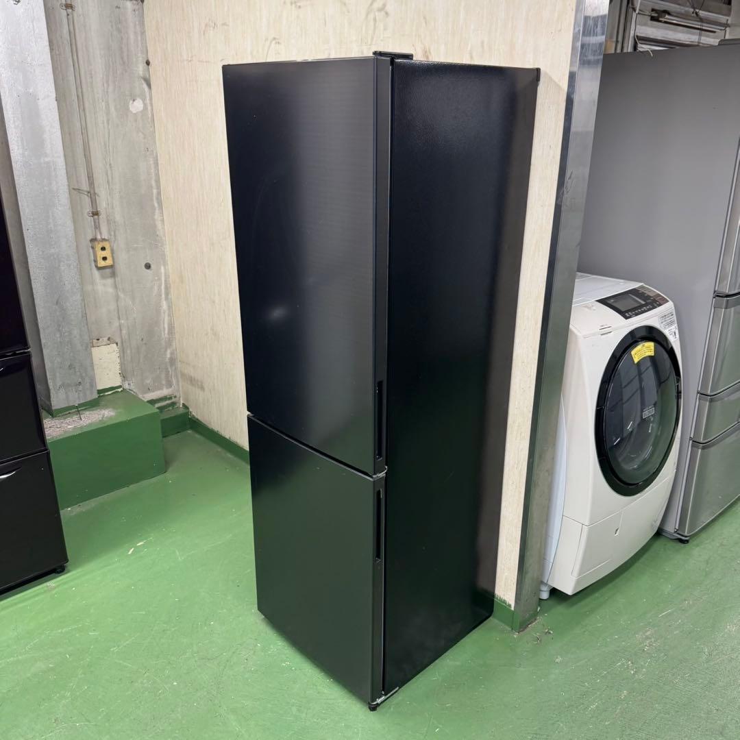 164 大きめサイズ冷蔵庫231L 200L強　小型　一人暮らし　同棲　保証込み