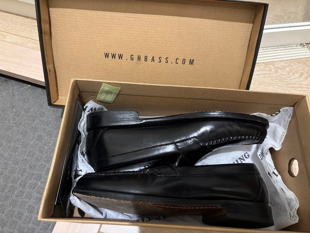 //ココ// Weejuns Larson GH Bass ローファー