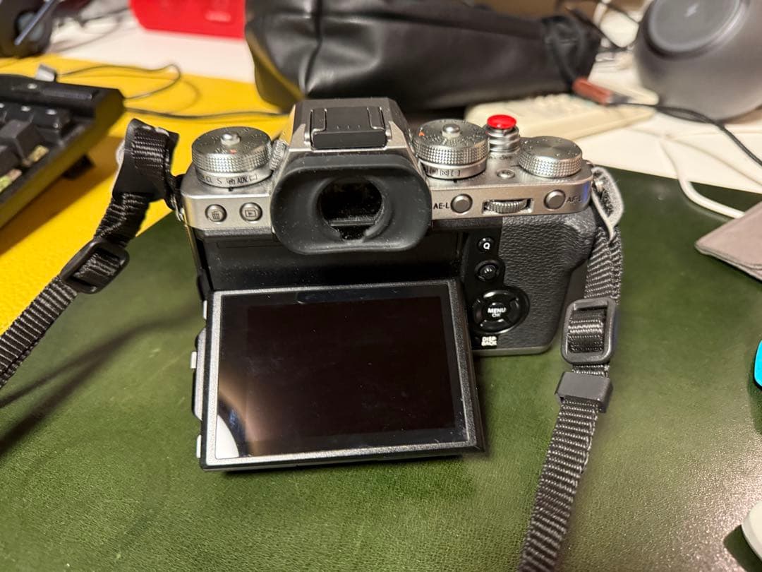 FUJIFILM X-T3（シルバー）XF 35mm F2 R WR