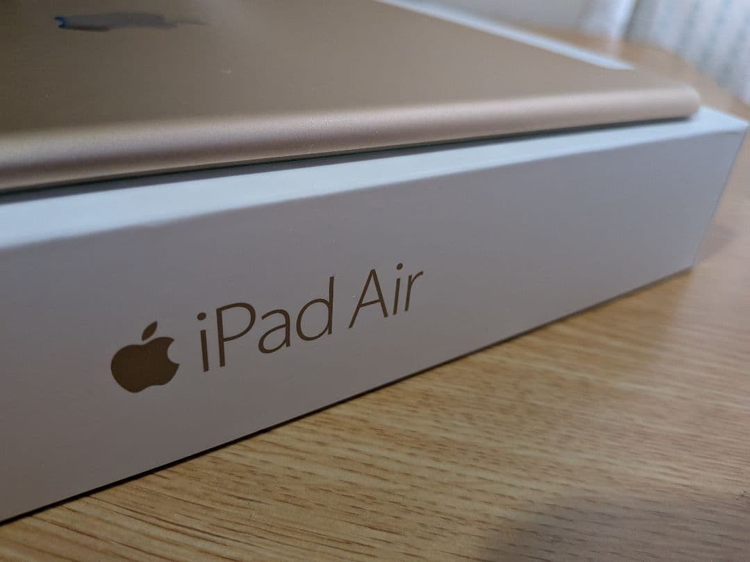 iPadAir2 WiFi+ドコモセルラー 64GB ゴールド