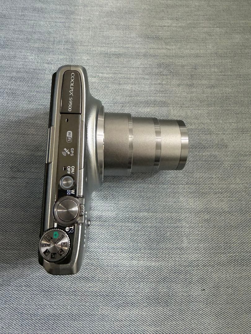Nikon coolpix s9500 シルバー
