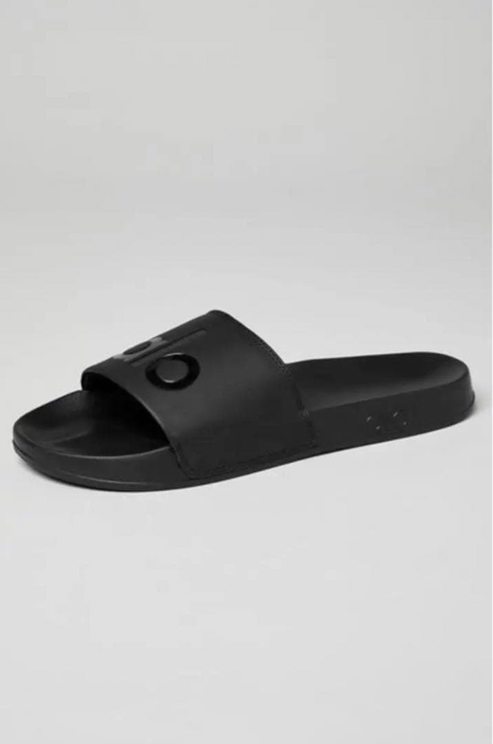 【新品・未使用】alo yogaサンダル