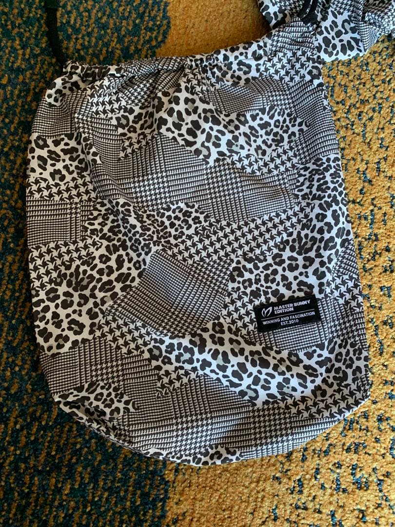 マスターバニー グレンレオパード柄レインウェア 上下セットアップ サイズ5