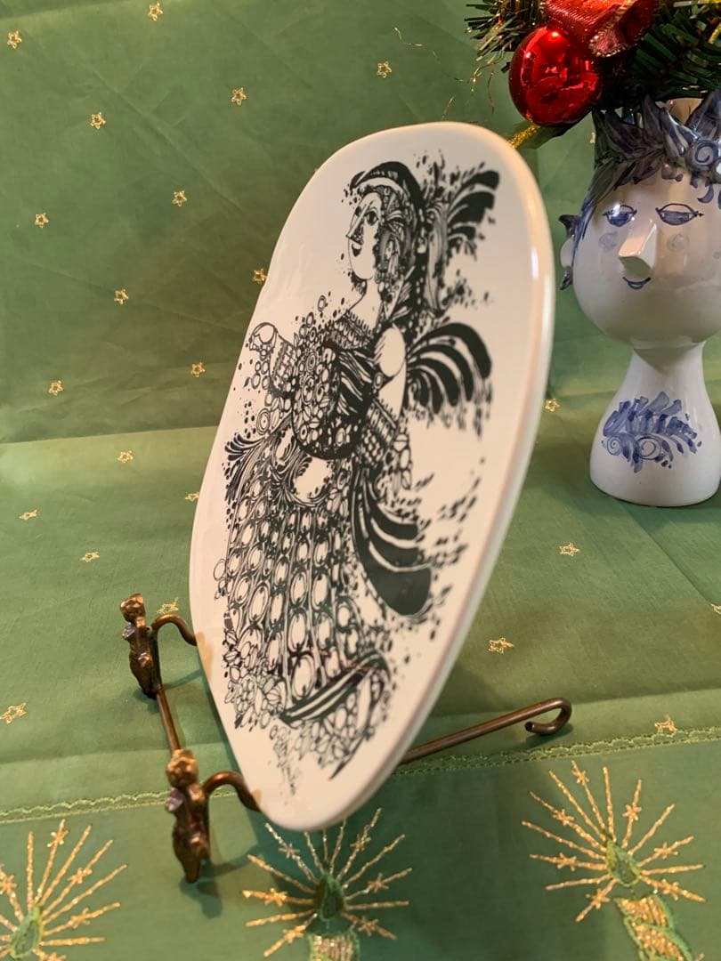 ビヨンヴィンブラッド　1969年ビンテージのイヤークリスマスプレート模様が素敵！