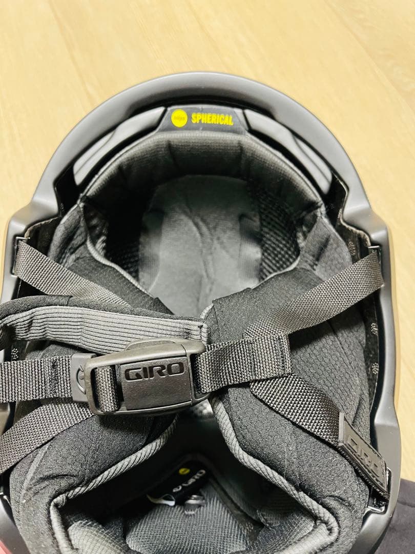 GIRO Grid Spherical ヘルメット Matte Black
