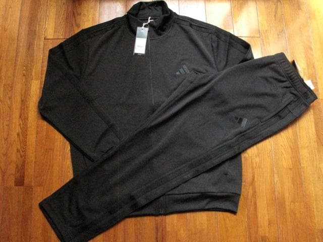 新品　adidas　ジャージ上下セット　２XLサイズ