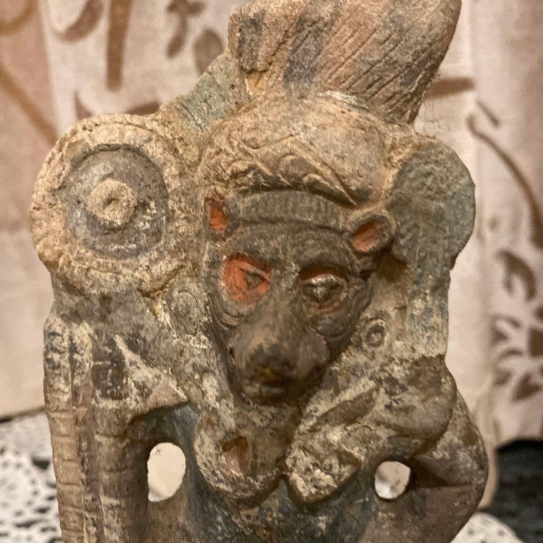 中南米　古美術　マヤ文明？　台座付き