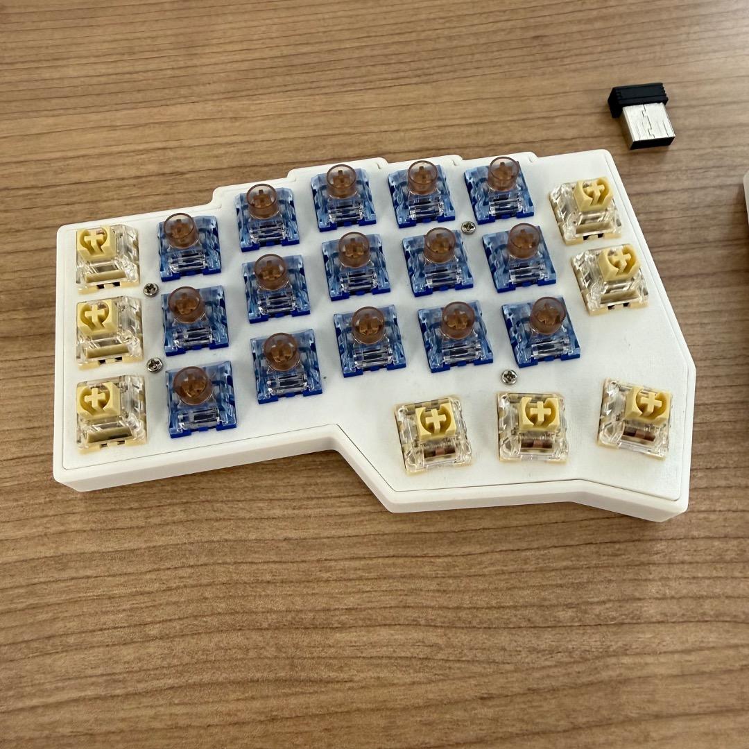 Corne v4 ワイヤレスキーボード