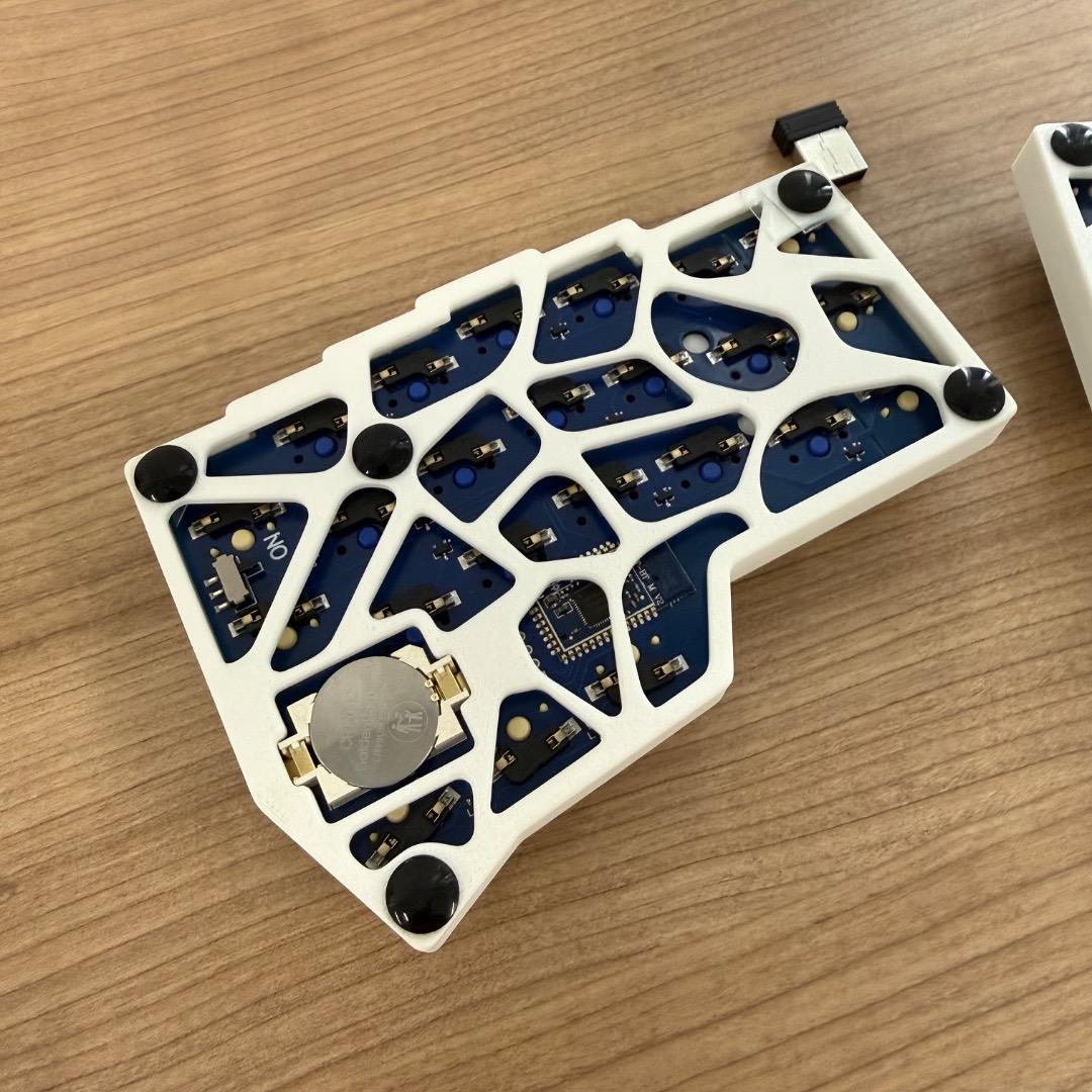 Corne v4 ワイヤレスキーボード