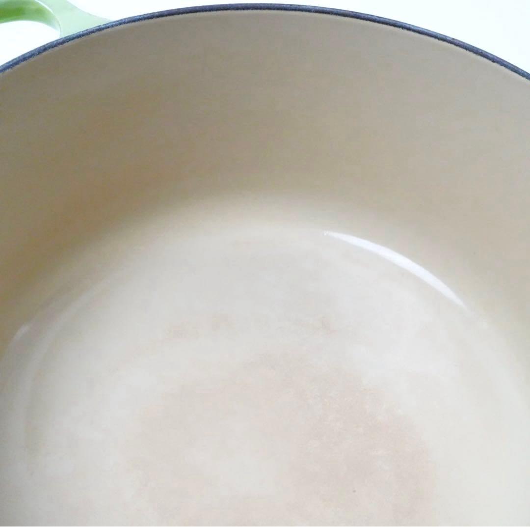 【美品】LE CREUSET　ココット ロンド フルーツグリーン 22cm