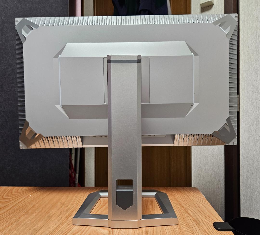 ディスプレイ・モニター本体 INNOCN 27M2V