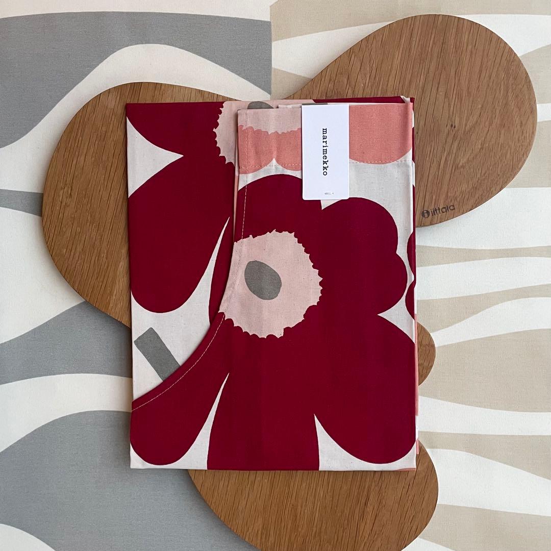 新品 マリメッコ Pieni Unikko ウニッコ エプロン チェリー