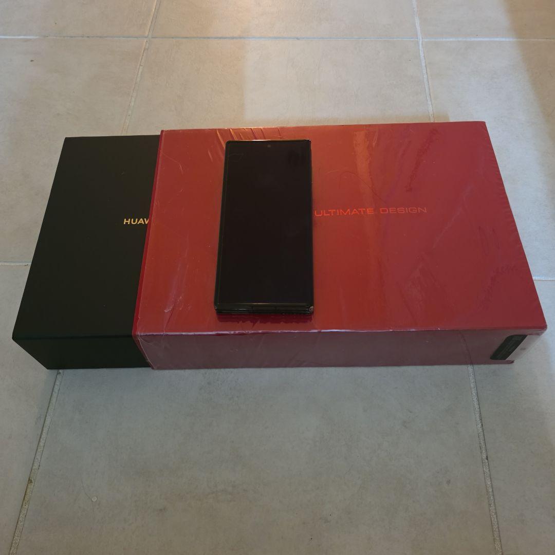 Huawei Mate XT Ultimate 1TB 中国版 【SIMフリー】