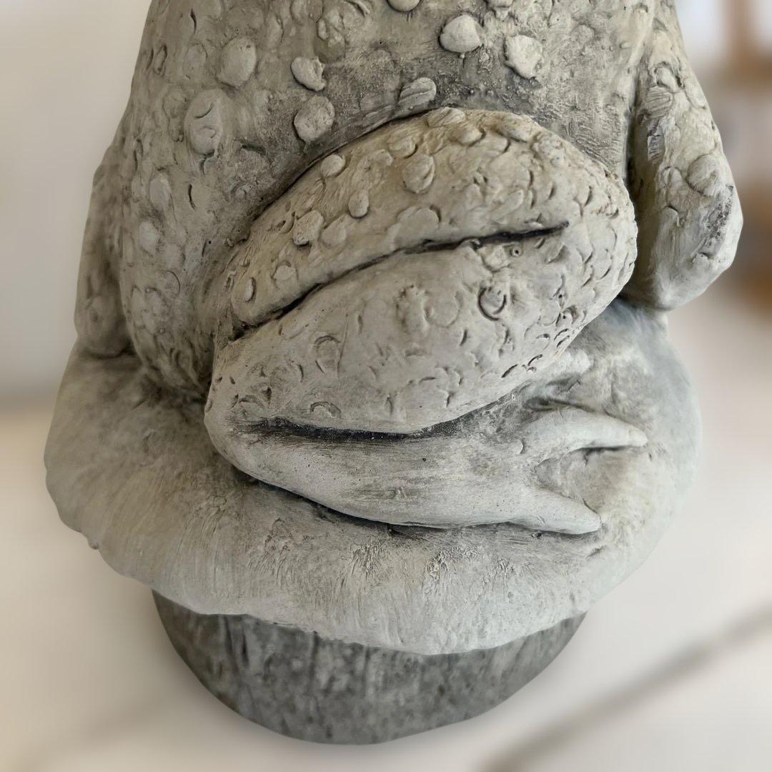 英国ガーデンオーナメントカエルのオーナメント 石膏製