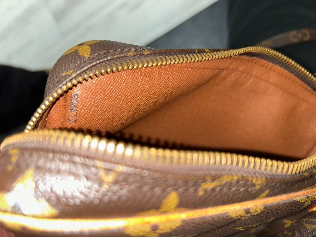 VUITTON ヴィトンショルダーバッグ