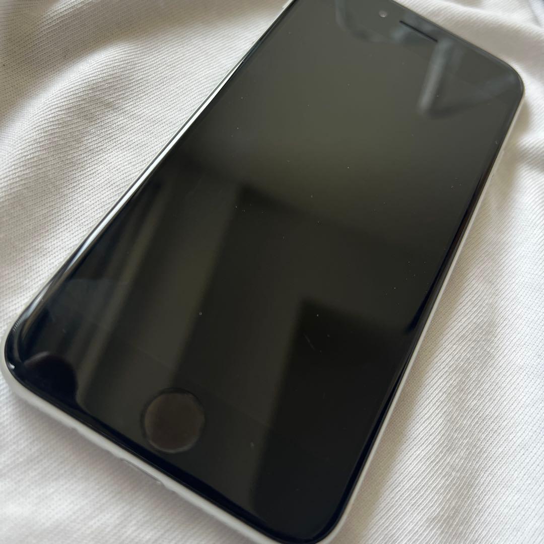 Apple iPhone se第二世代　64gb ホワイト