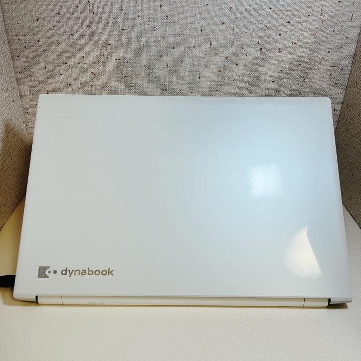 かわいいホワイト✨人気の東芝ノートパソコン｜爆速SSD512GB｜カメラ付き