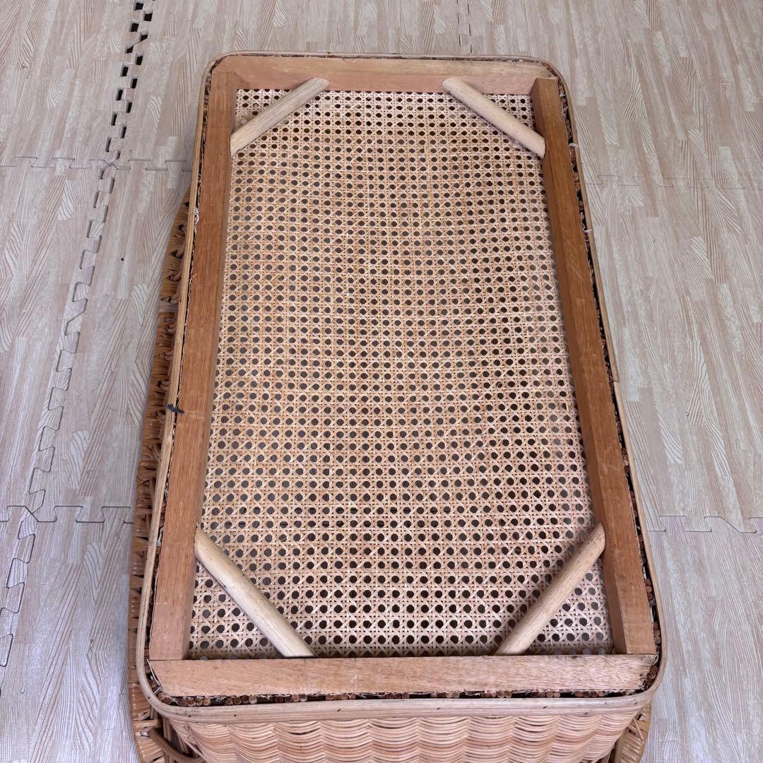 籐のベビーベッド　ゆりかご　キャスタースタンド付　アンティーク