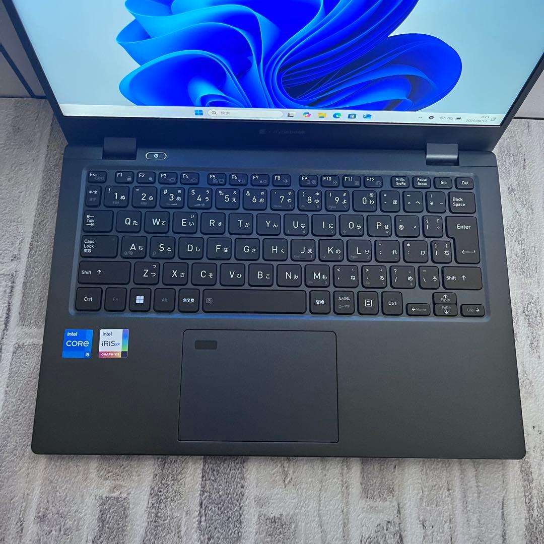 2024年製 第12世代 dynabook G83/KW Core i5