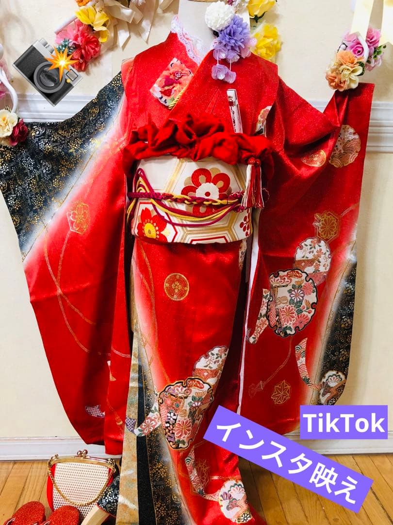 七五三七歳‼️豪華正絹レッド×BLACKラメ煌びやか花々刺繍金彩金箔完全フルセット