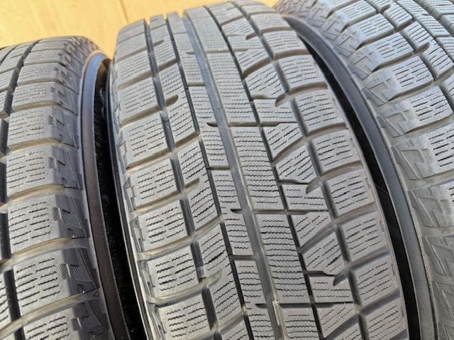 ヤリスクロス C28 セレナ スタッドレスセット 205/65R16 2020年