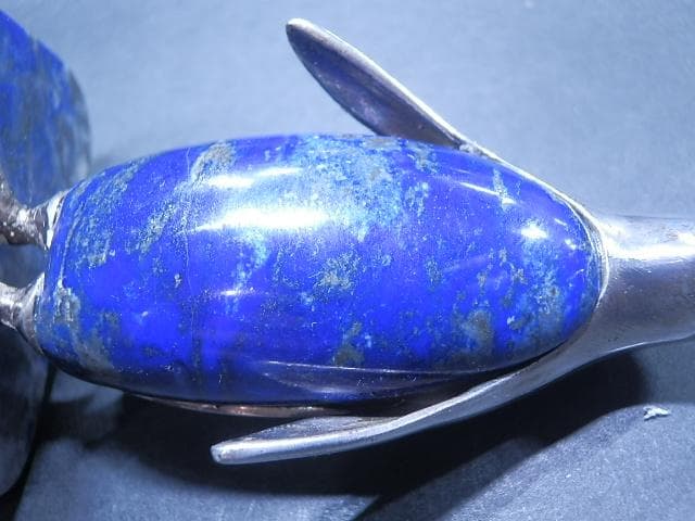 ラピスラズリ　銀のコートを着たペンギン　ペン銀