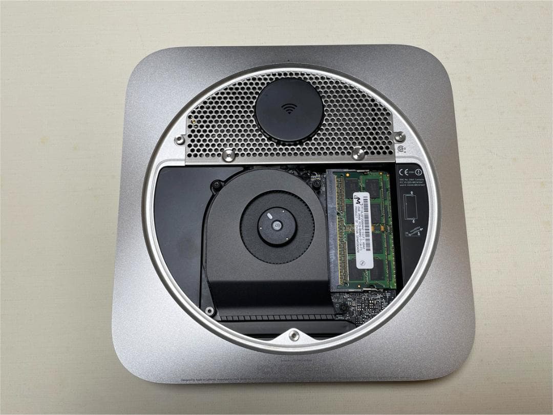 Mac mini 2010 2.4GHz SSD256GB メモリ4GB+ケース