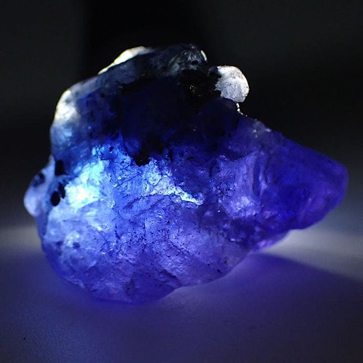 【タンザニア産】タンザナイト原石①