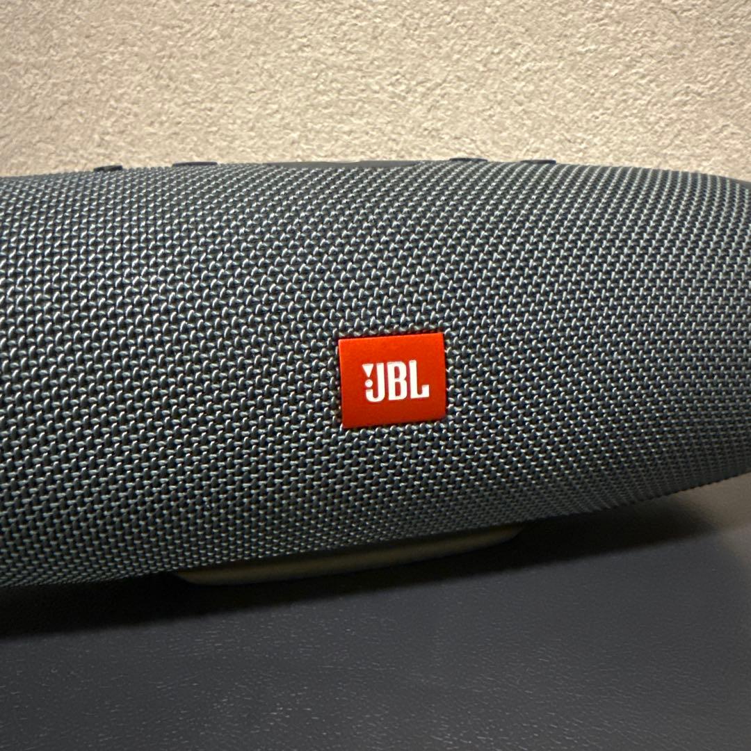 JBL ワイヤレススピーカー charge essential 2