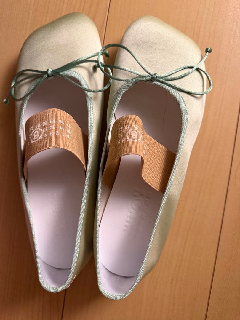 MM6アナトミックバレリーナ 薄緑 リボン付きバレエシューズ 38