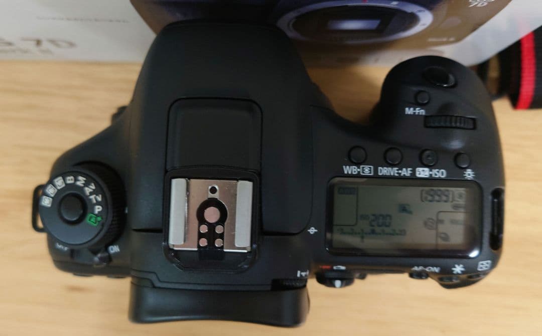 ［値下］Canon EOS 7D Mark II ボディ バッテリーグリップ付