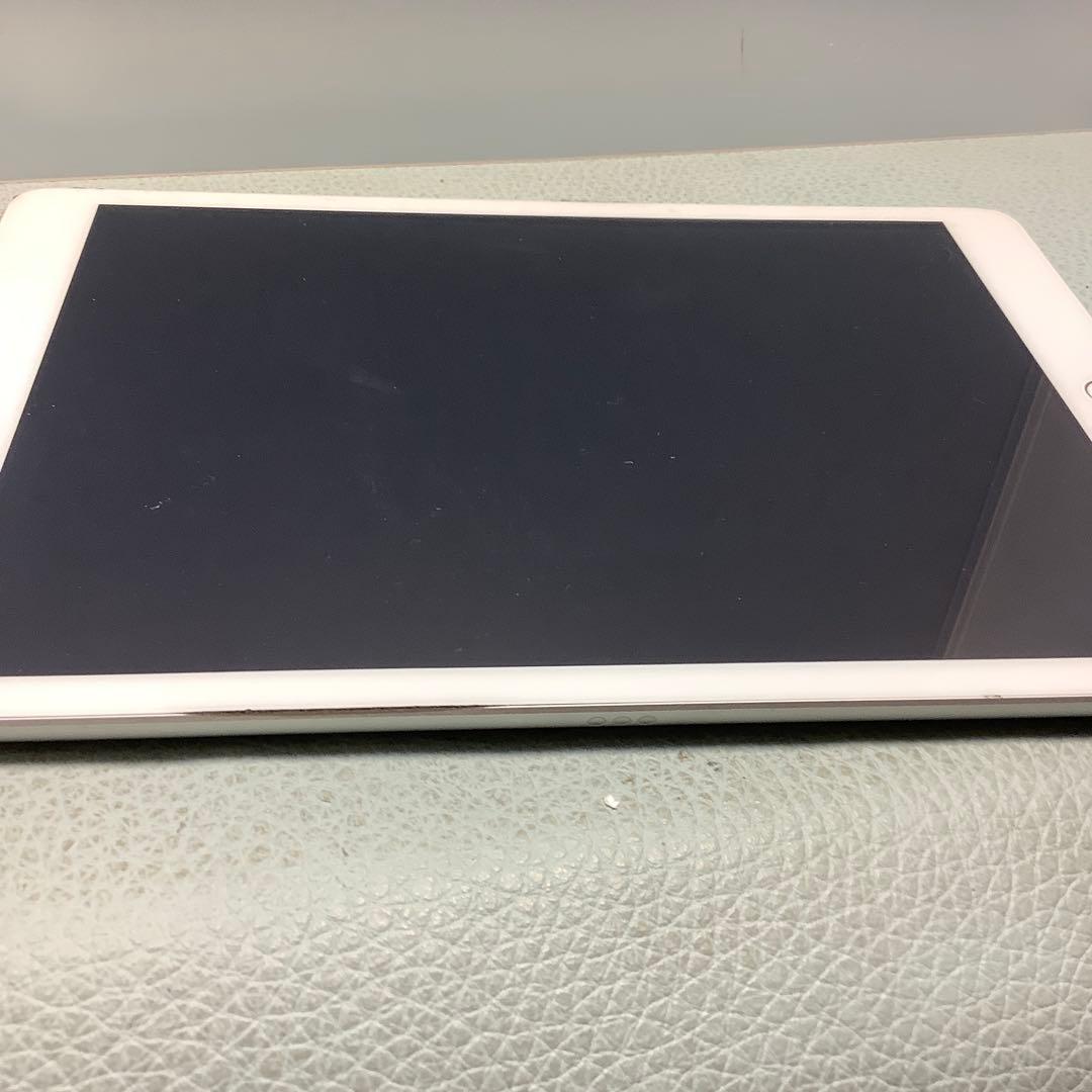 iPad 7世代32G wifi PSEバッテリー新品100%