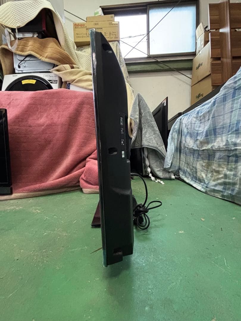 Panasonic液晶テレビTH-32D300(2016年製)