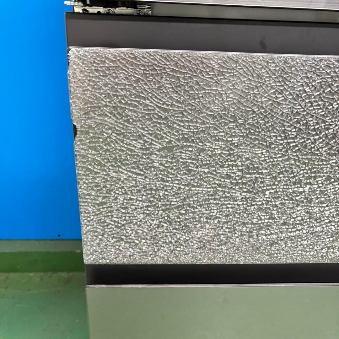 540東芝 24年製 大型冷蔵庫 ガラス割れあり 完動品　300L強　自動製氷