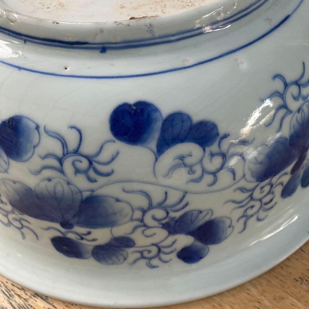 古伊万里 染付け 唐草花紋　大鉢　直径33.5cmＸ高さ12cm 明治〜