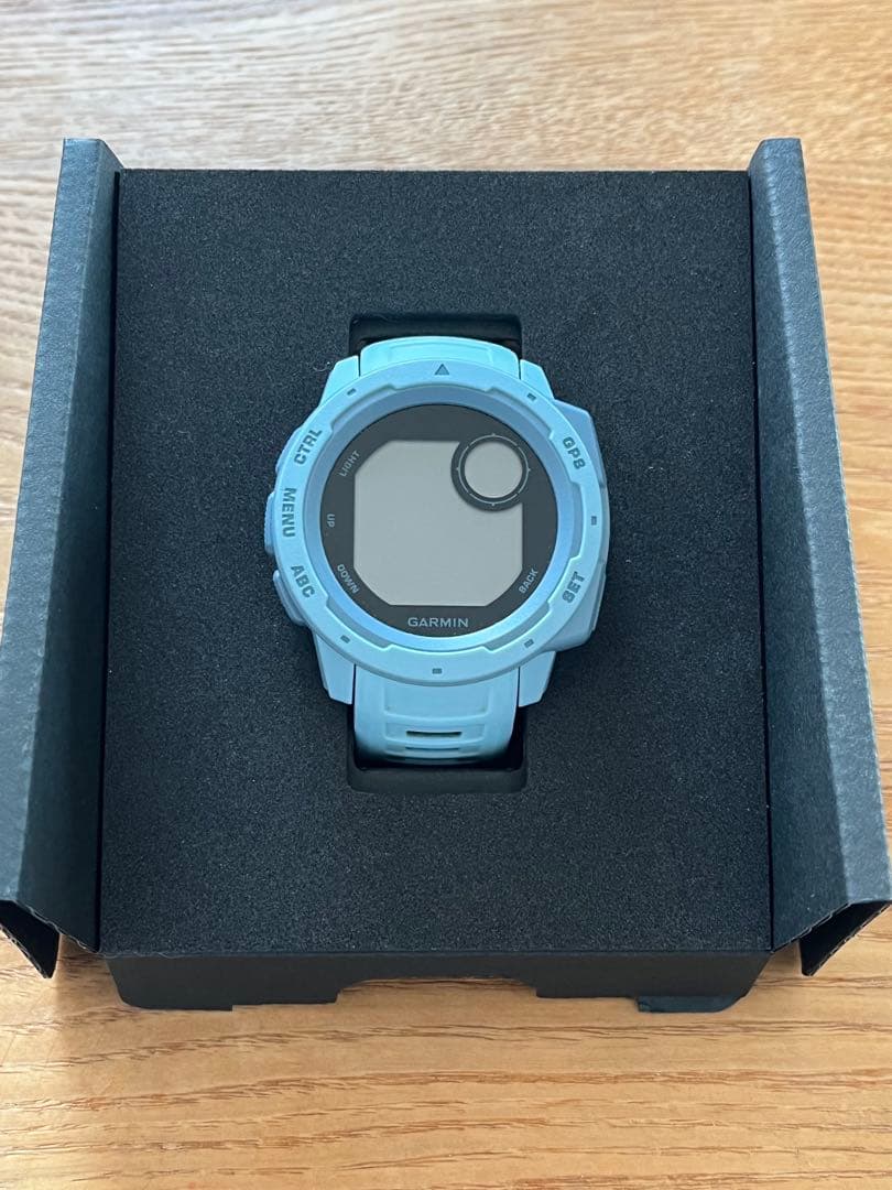 時計 Garmin Instinct