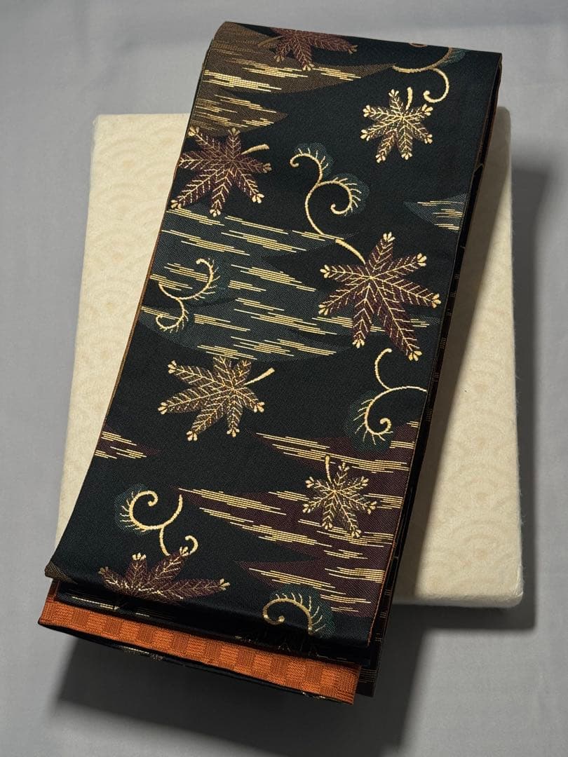 [美品] 長尺　半幅帯　小袋帯　正絹　黒　唐草　カジュアル　小紋　紬　無地