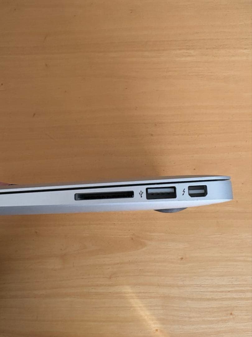 MacBook本体 MacBook Air (13-inch, Early2015) 8G/120G