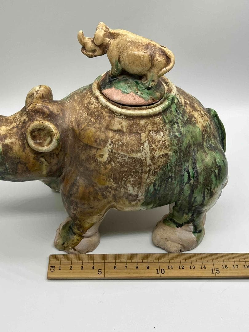 唐時代　唐三彩犀牛　極上品　【旧家旧蔵】　希少貴重　唐物(B-72)