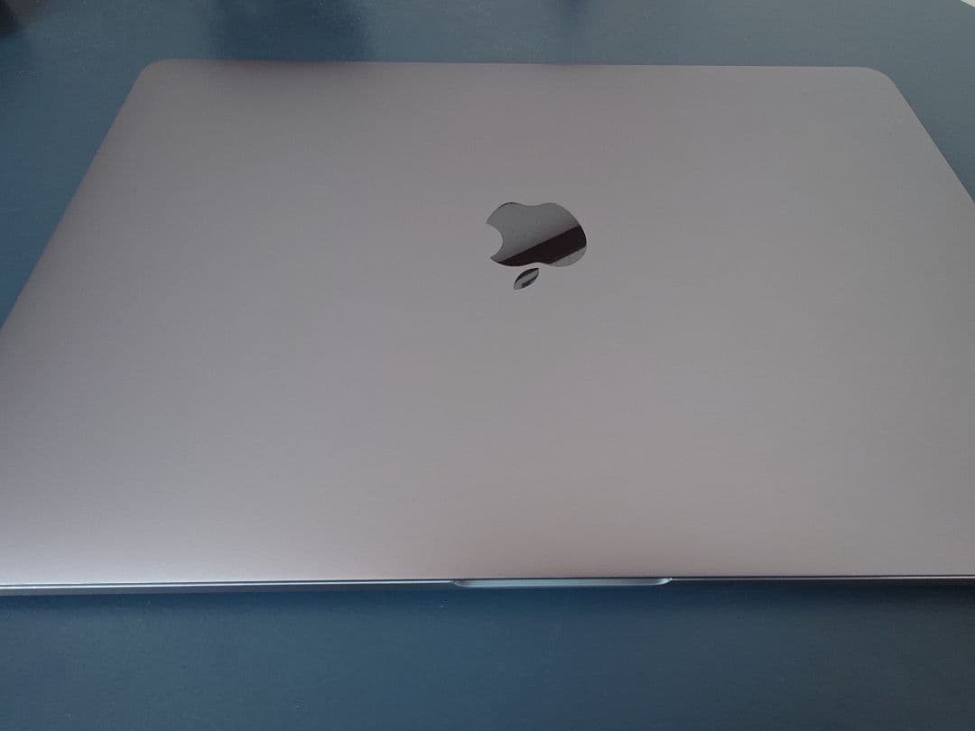 MacBook Pro 13インチ (i5/16GB/512GB) 4ポート