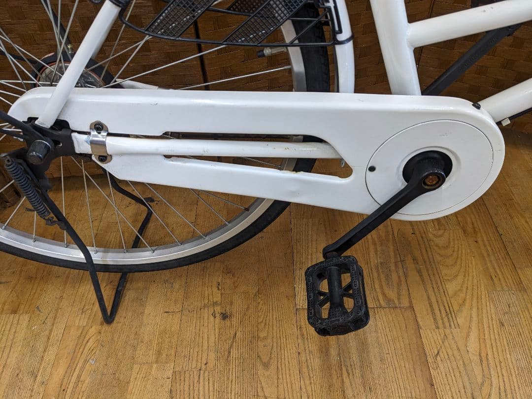 U040 普通自転車　26インチ　ホワイト　シンプルタイプ