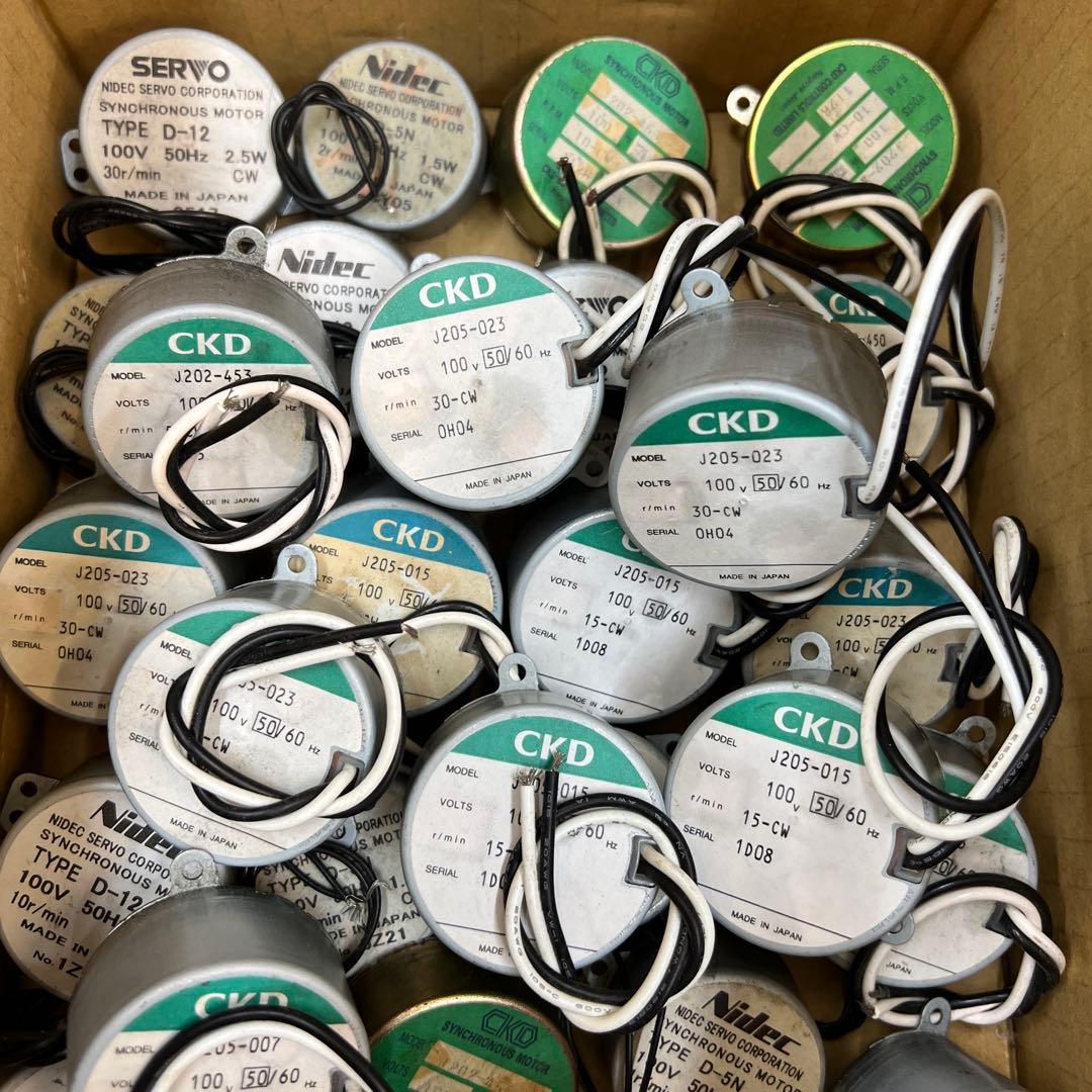 Nidec サーボモーター D-12 100V 2.5W 複数